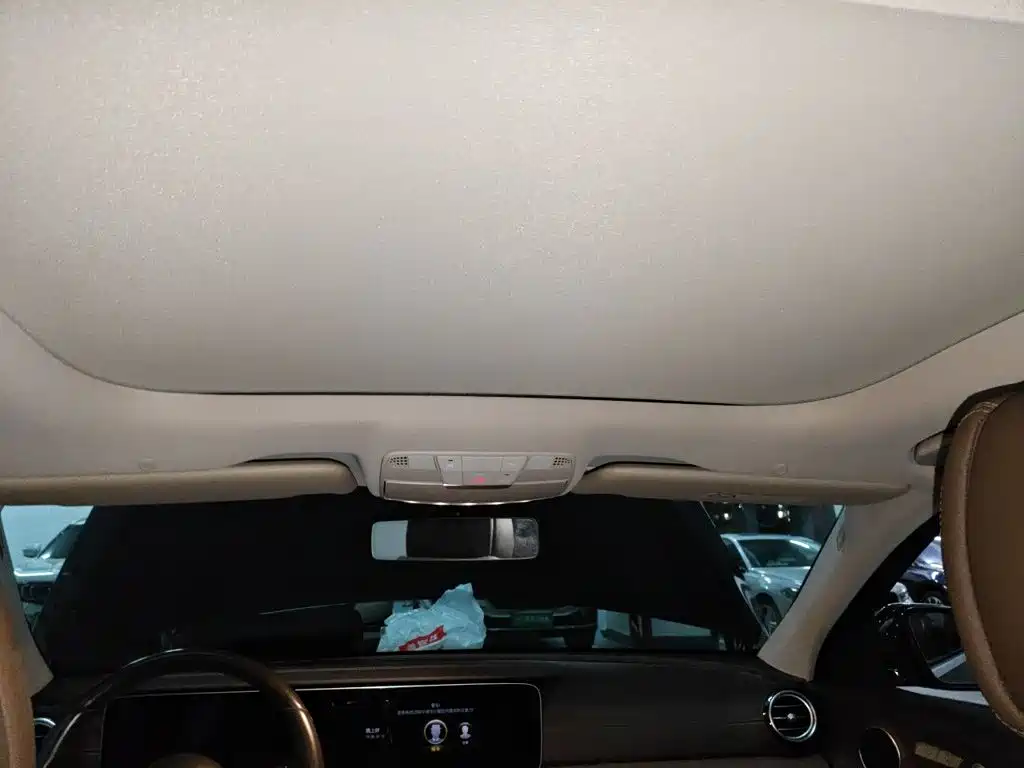 Mercedes-Benz E-Class — миниатюра 19
