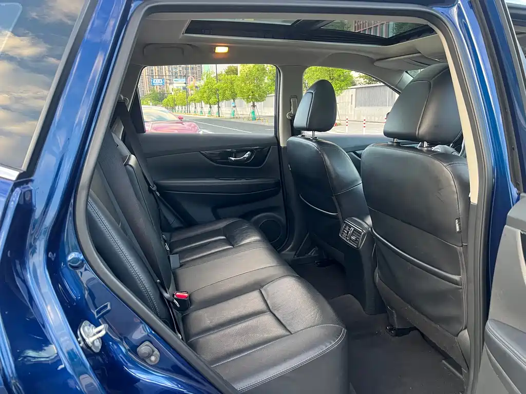 Nissan X-Trail — миниатюра 14