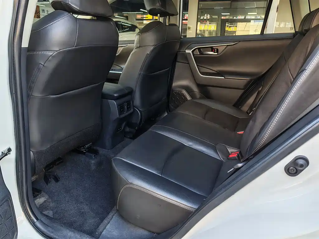 TOYOTA RAV4 RONGFANG