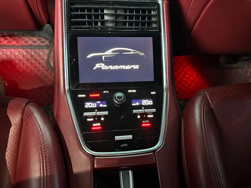 Porsche Panamera — миниатюра 11