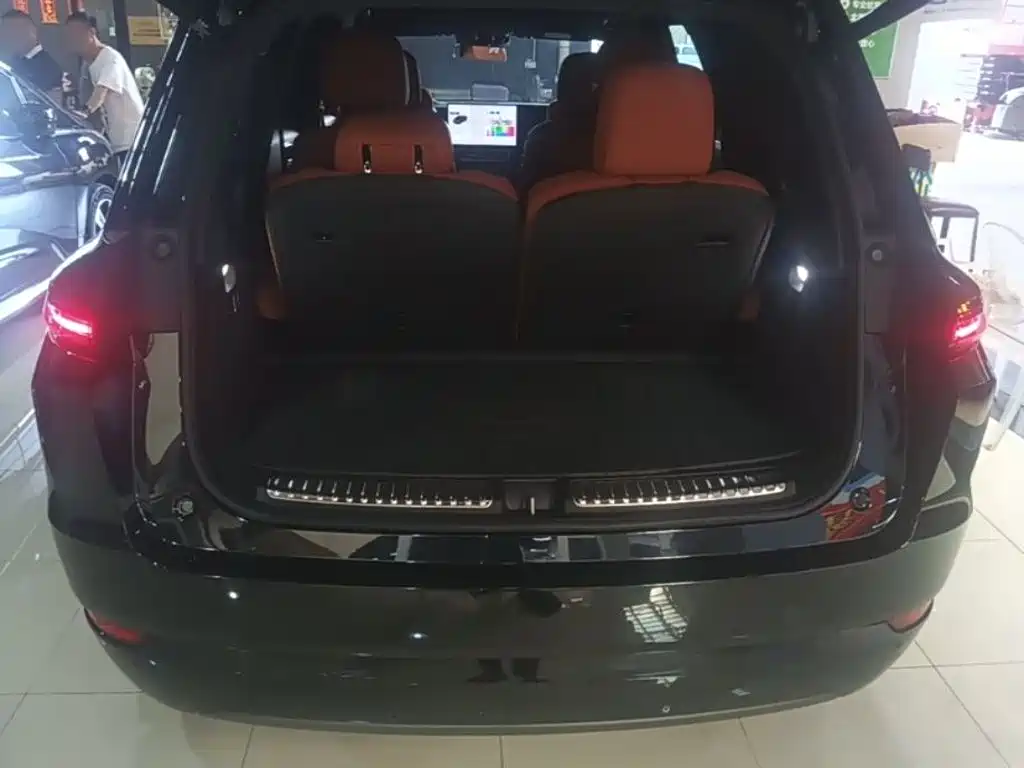 Li Auto Li L9 — миниатюра 19