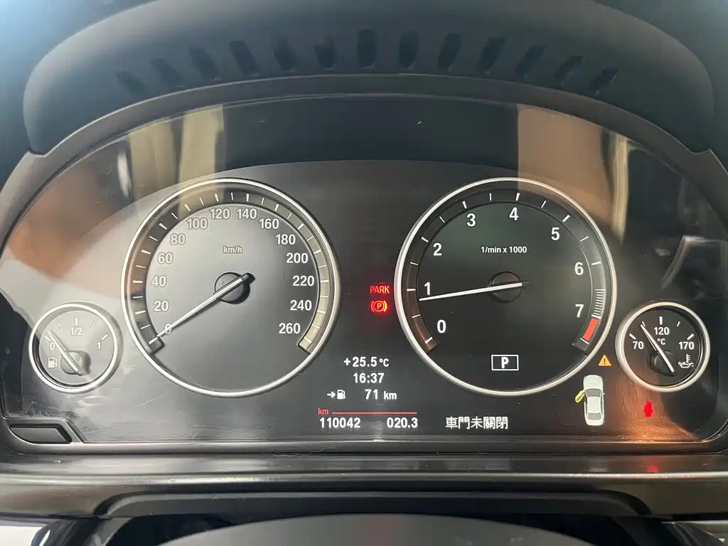 BMW 5 Series — миниатюра 16