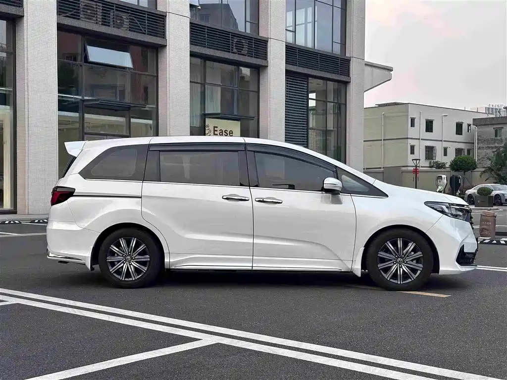 Honda Odyssey — миниатюра 18