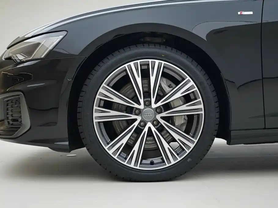Audi A6L — миниатюра 14