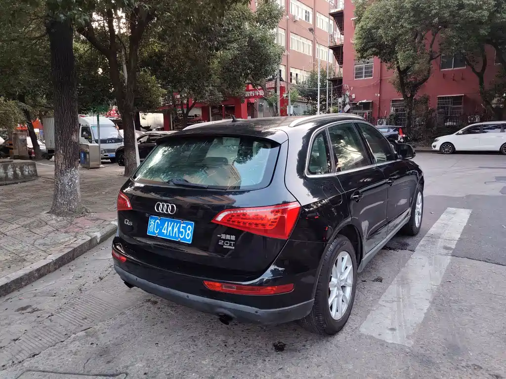 Audi Q5 — миниатюра 11