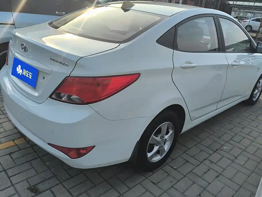 Hyundai Verna — миниатюра 3