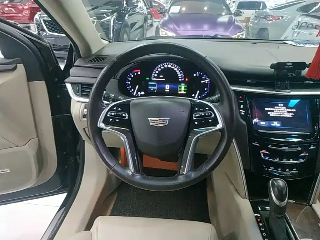 Cadillac XTS — миниатюра 11