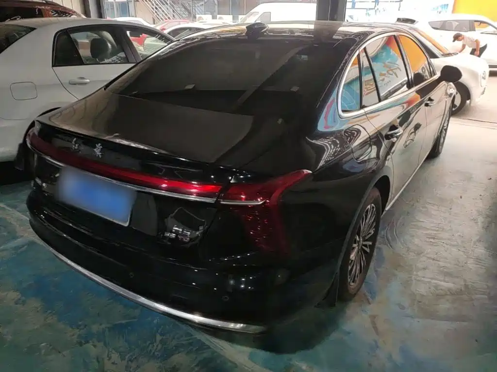 Hongqi Hongqi H5 — миниатюра 7