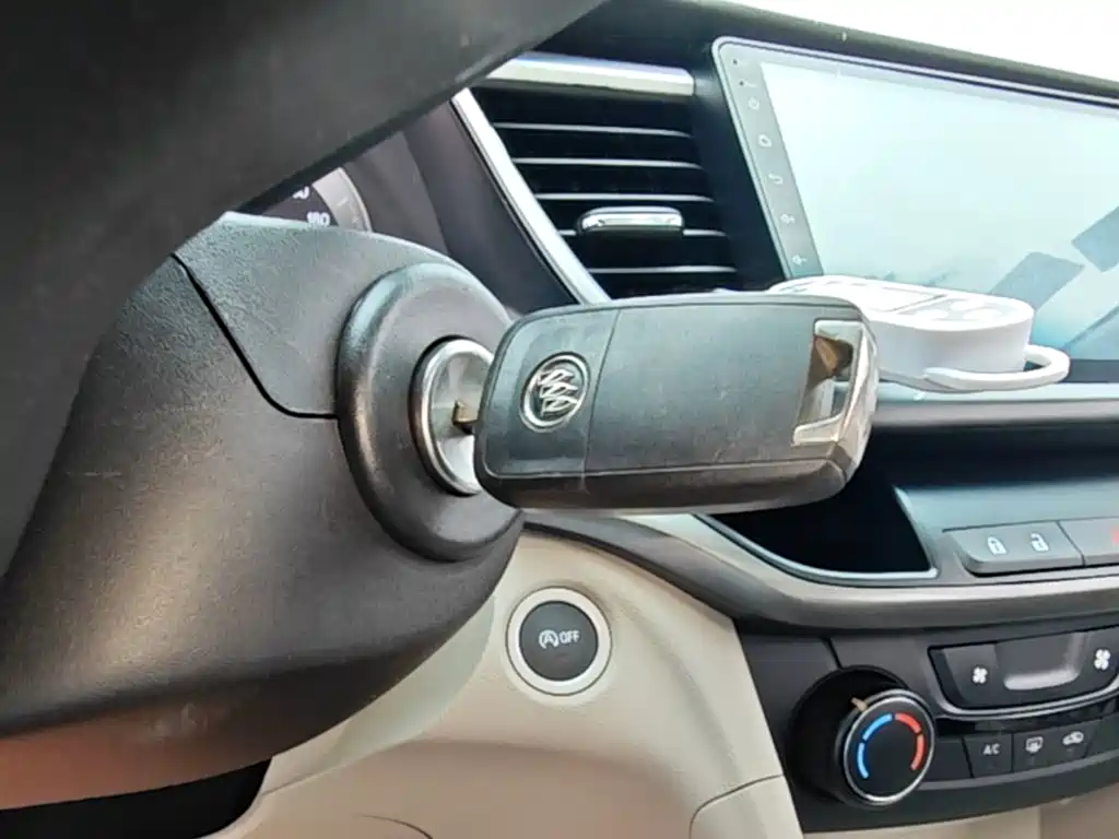 Buick Excelle — миниатюра 9