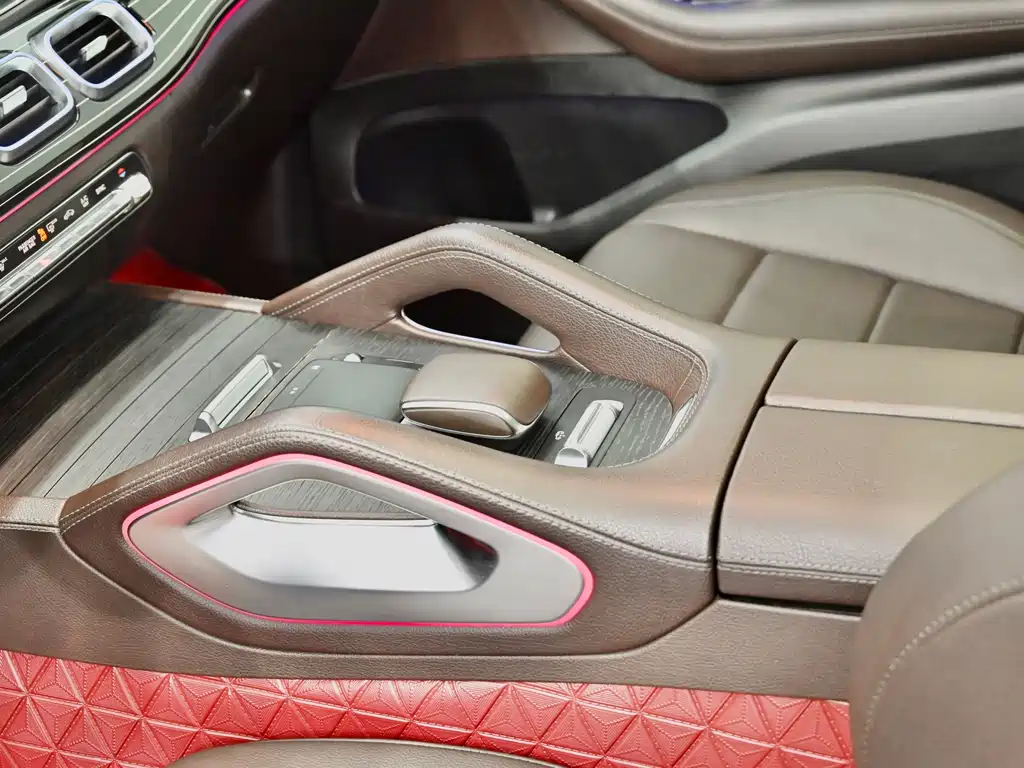 Mercedes-Benz GLE (Import) — миниатюра 17