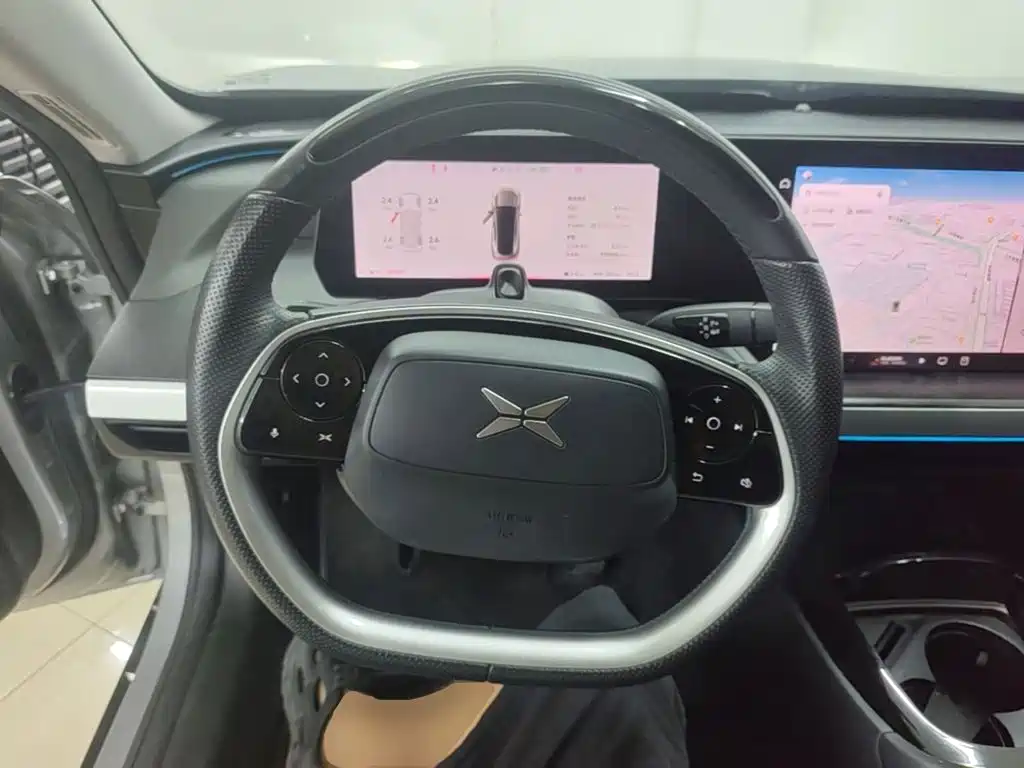 XPeng P7 — миниатюра 11