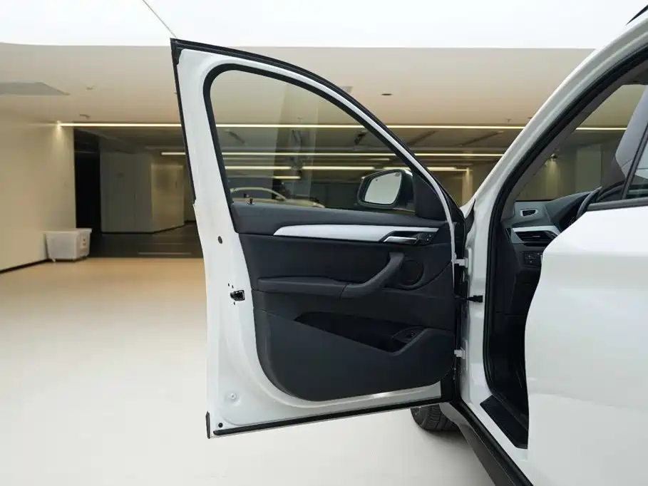 BMW X1 — миниатюра 15