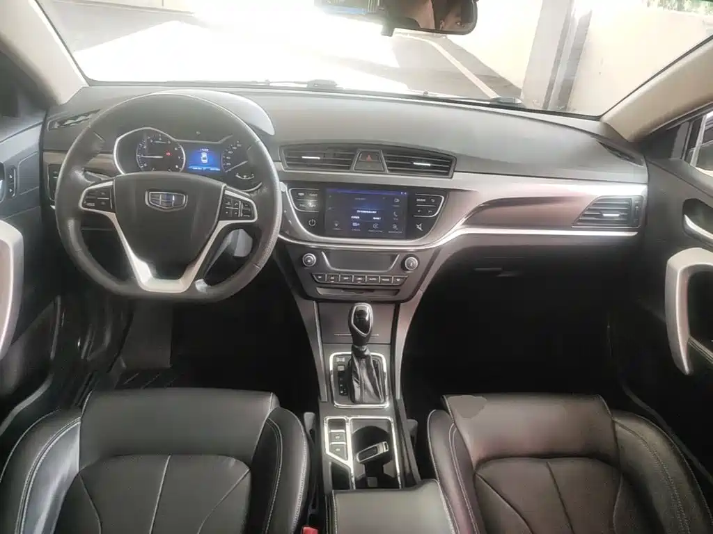Geely Emgrand — миниатюра 10