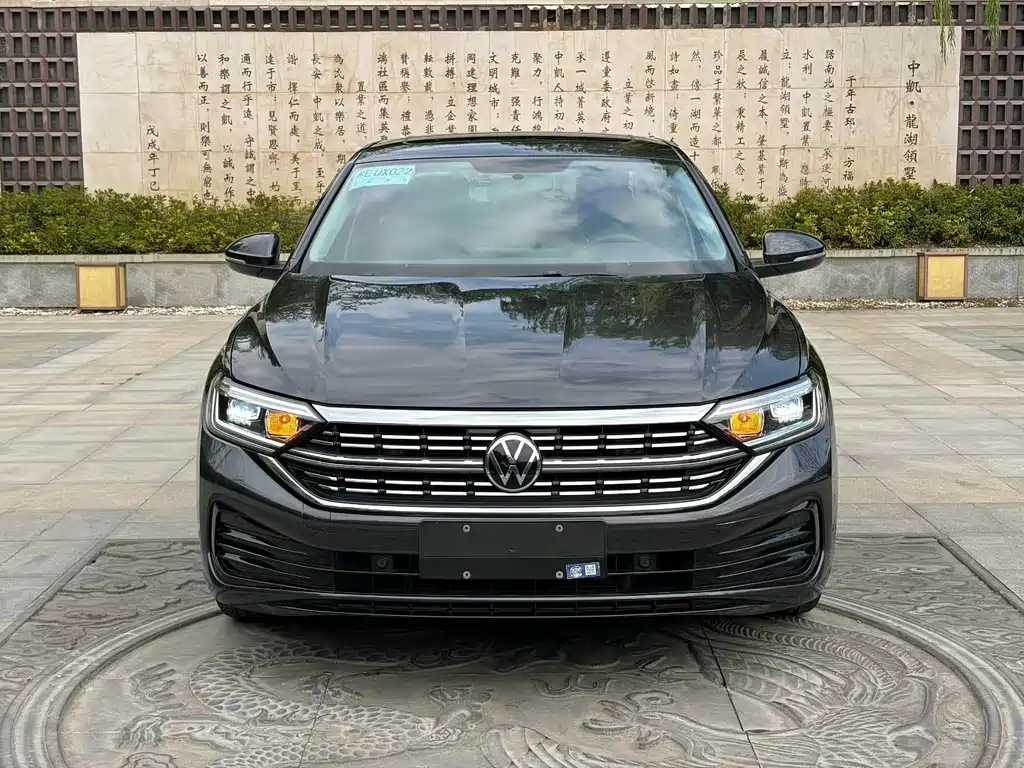 Volkswagen Sagitar — миниатюра 2