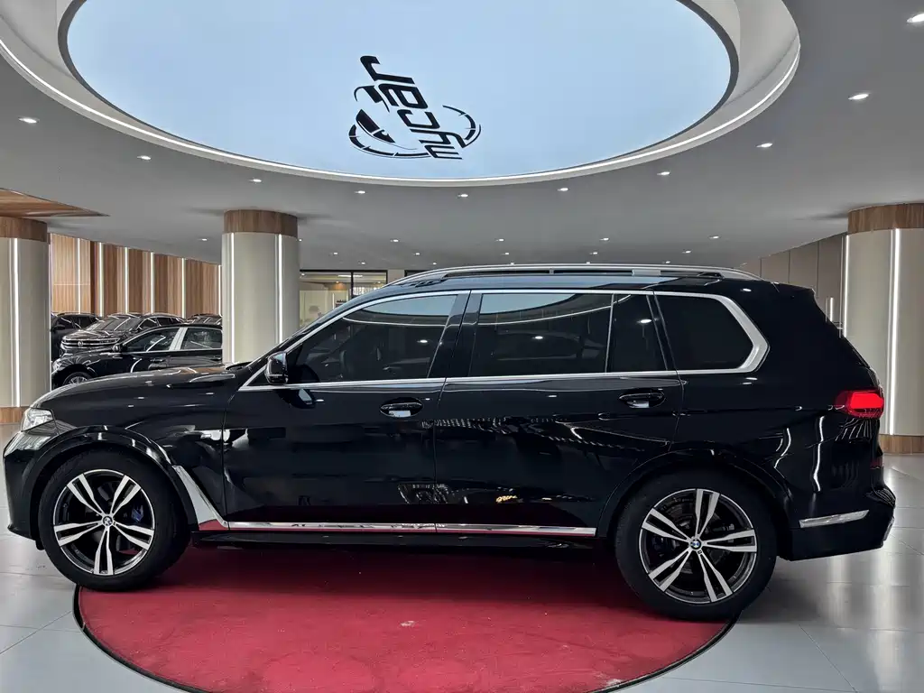 BMW X7 — миниатюра 8