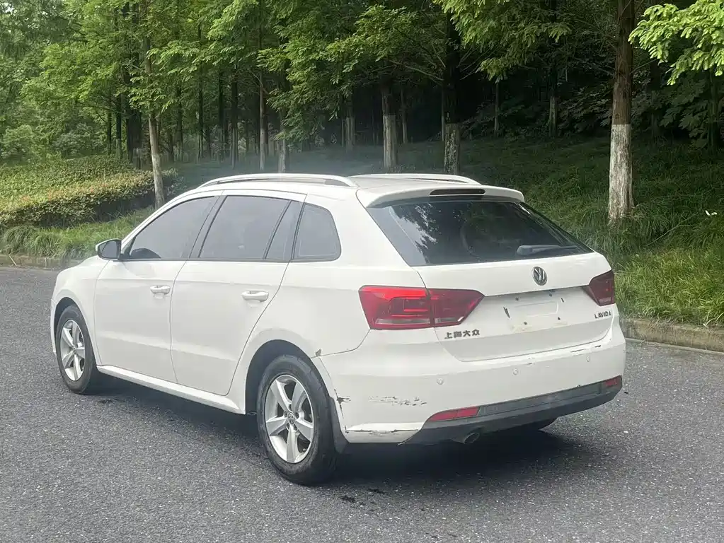 Volkswagen Gran Lavida 2013 1.6L AT