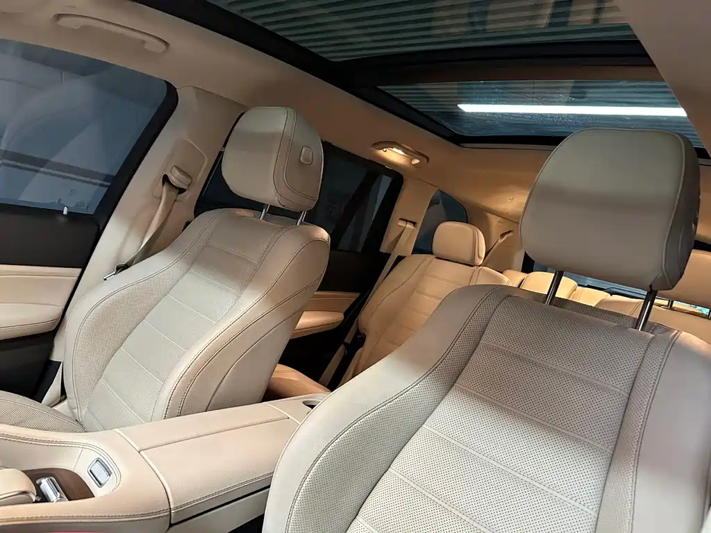 Mercedes-Benz GLS — миниатюра 13