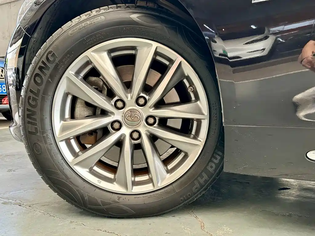 Infiniti Q50L — миниатюра 17