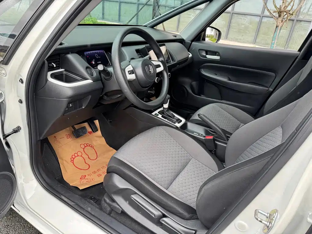 Honda Fit — миниатюра 9