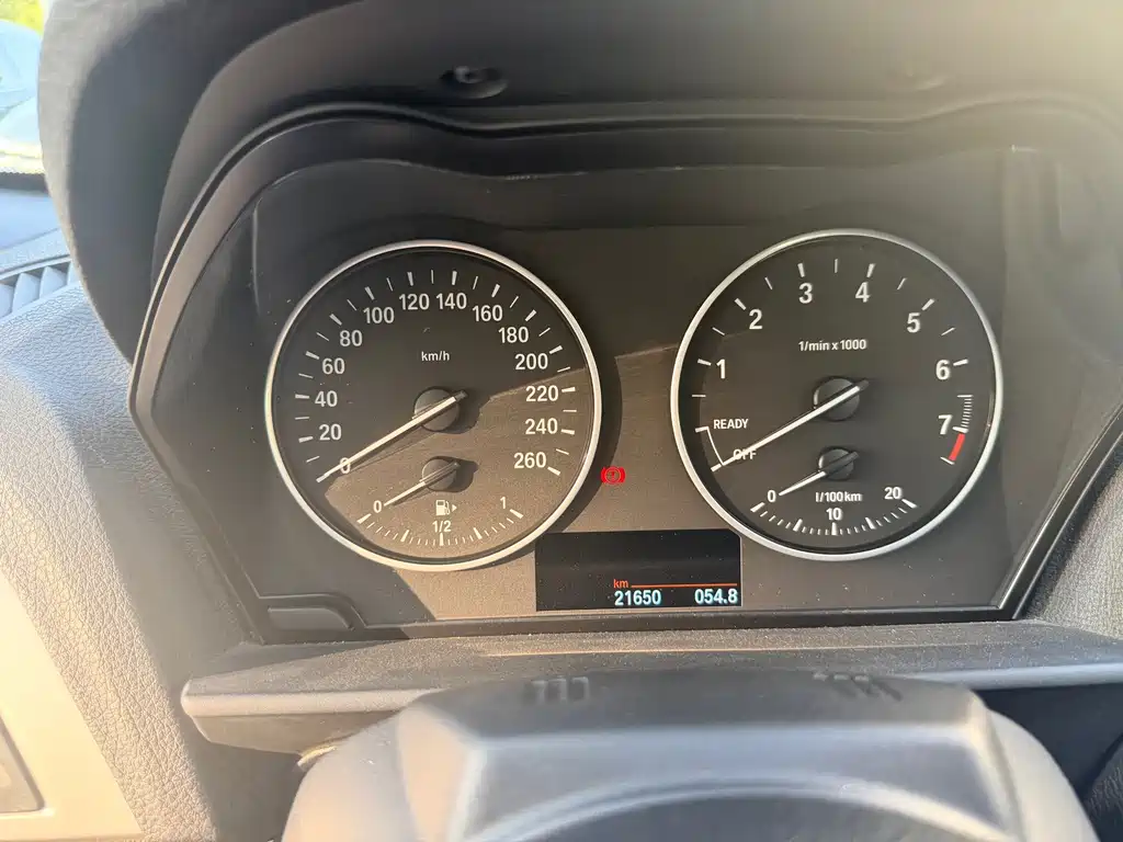 BMW 2 Series (Import) — миниатюра 6