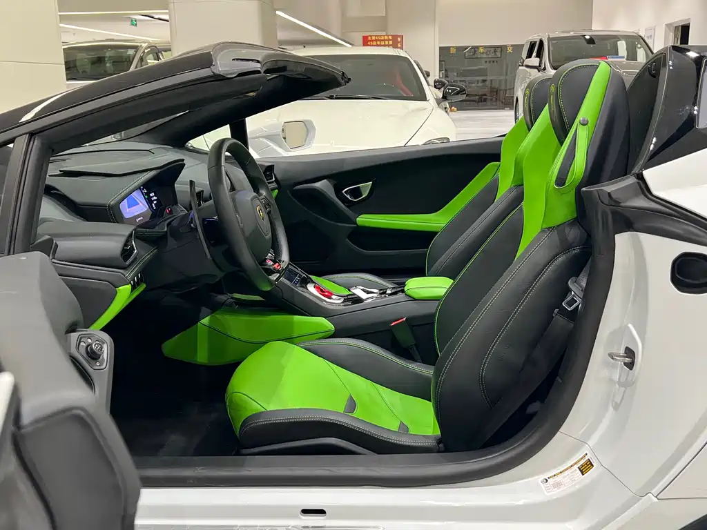 LAMBORGHINI HURACÁN