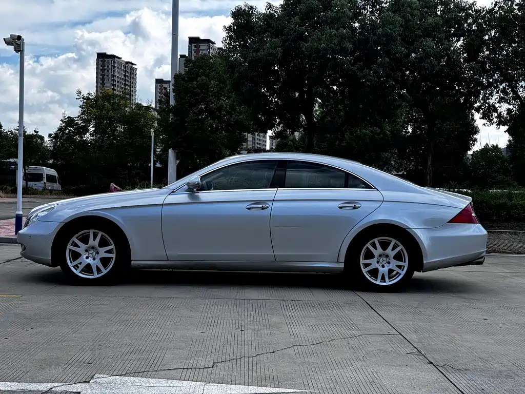 Mercedes-Benz CLS — миниатюра 4