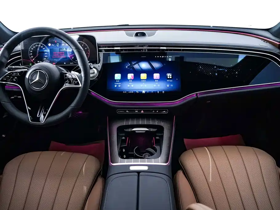Mercedes-Benz E-Class — миниатюра 14