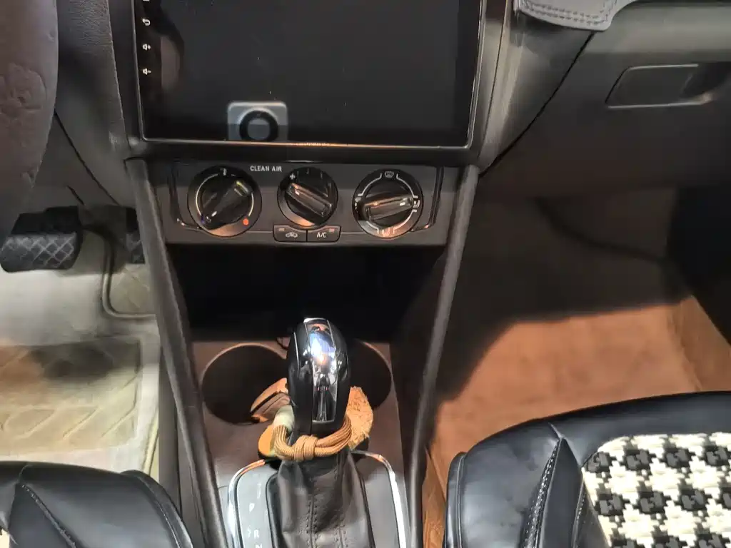 Volkswagen Polo — миниатюра 9