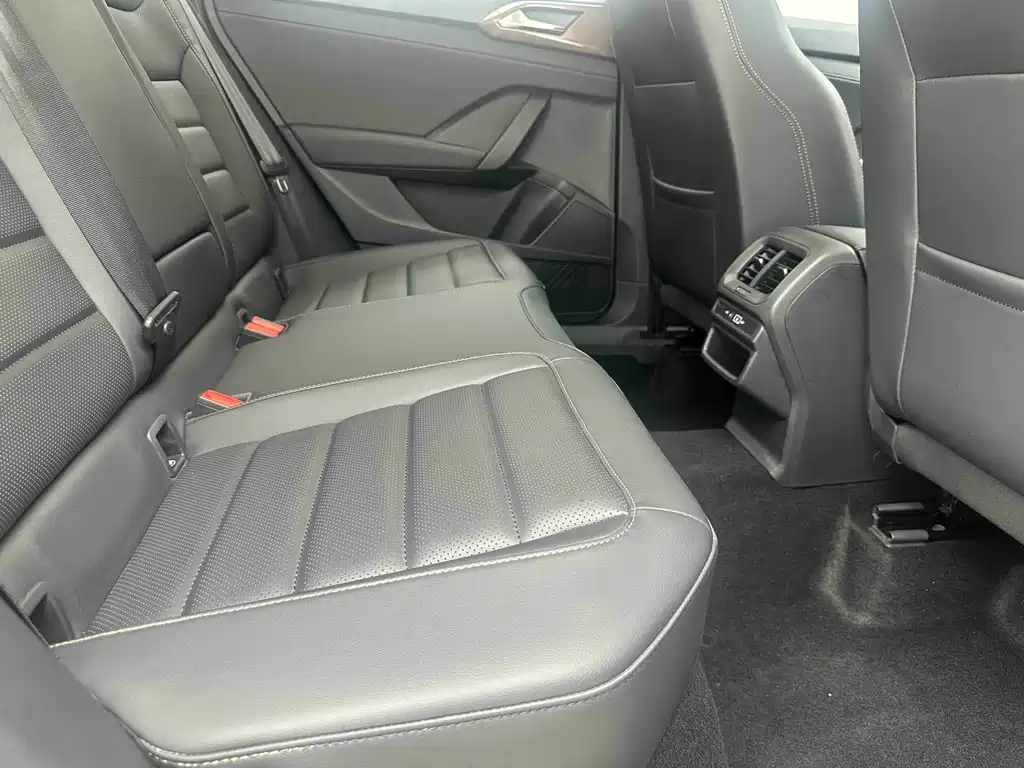 Volkswagen Tharu — миниатюра 8