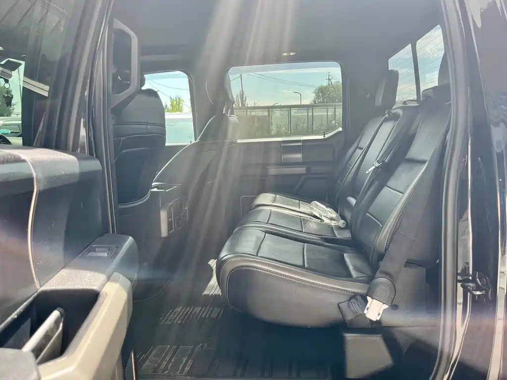 Ford F-150 Raptor — миниатюра 9