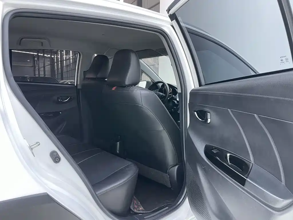 Toyota Yaris L — миниатюра 19