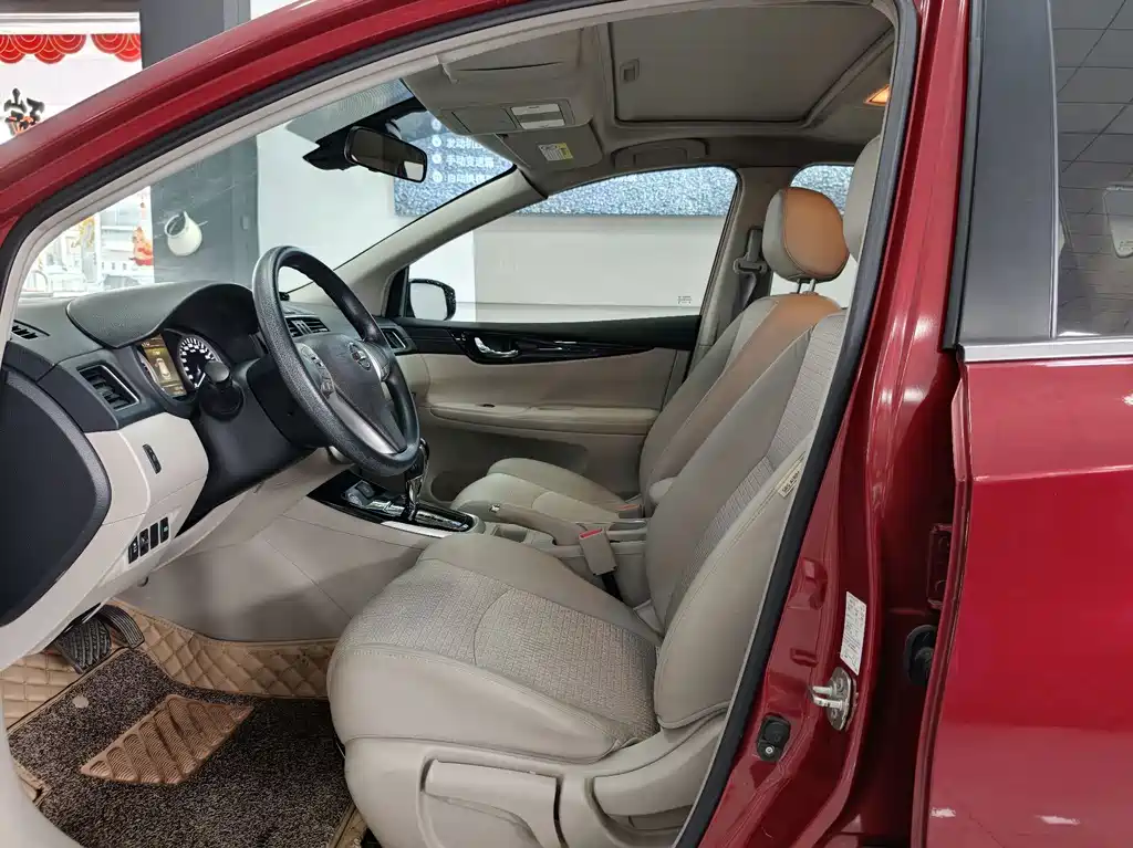 Nissan Tiida — миниатюра 9