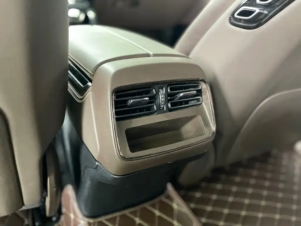 BYD Han — миниатюра 14