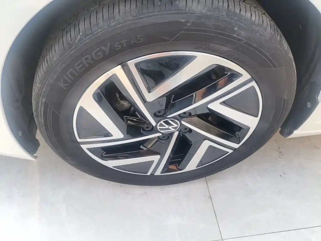 Volkswagen Sagitar — миниатюра 23