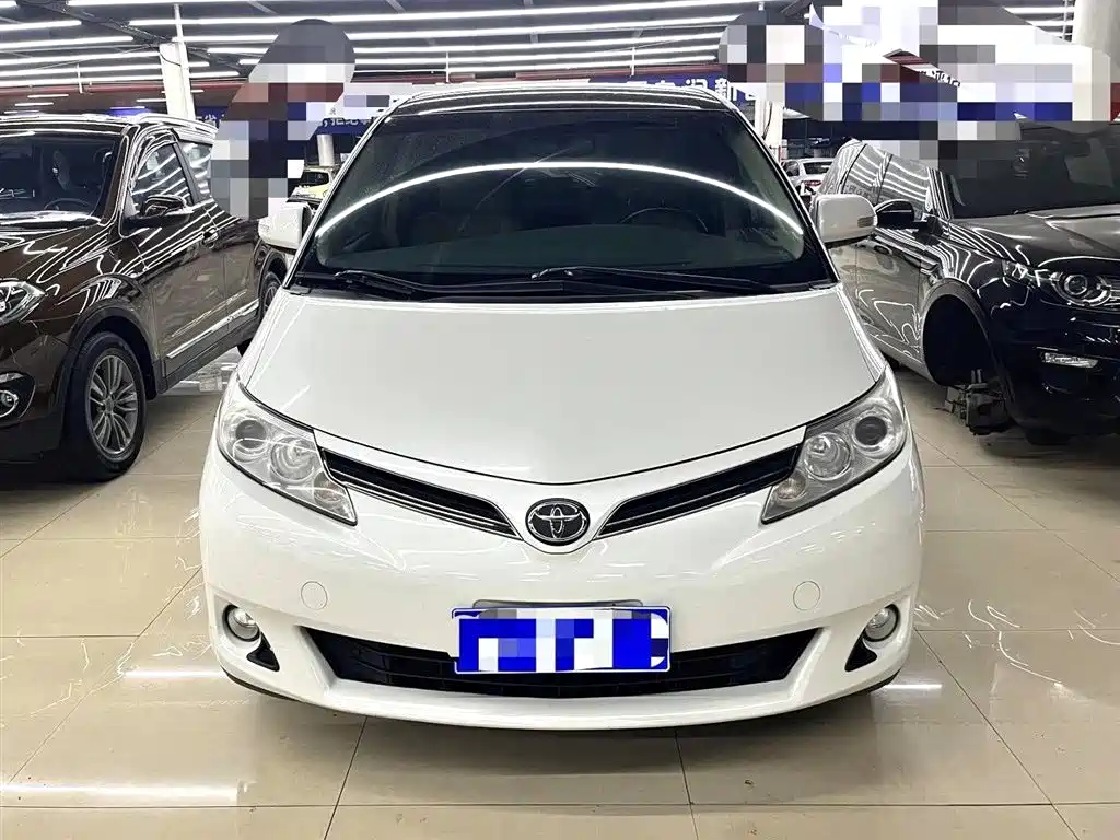 Купить Toyota Previa