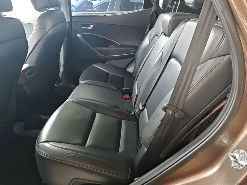 Hyundai Santa Fe — миниатюра 17