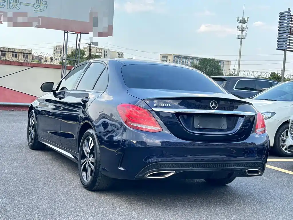 Mercedes-Benz C-Class — миниатюра 5