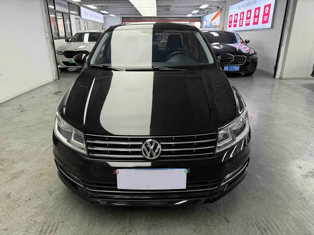 Volkswagen Santana — миниатюра 3