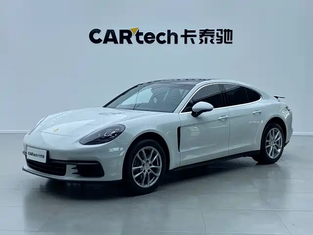 PORSCHE PANAMERA 2019