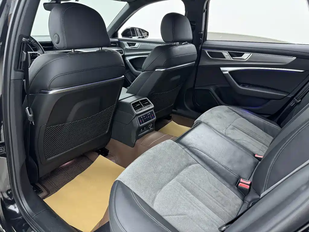 Audi A6L — миниатюра 12