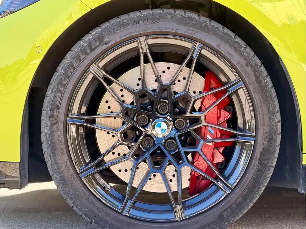 BMW M4 — миниатюра 4