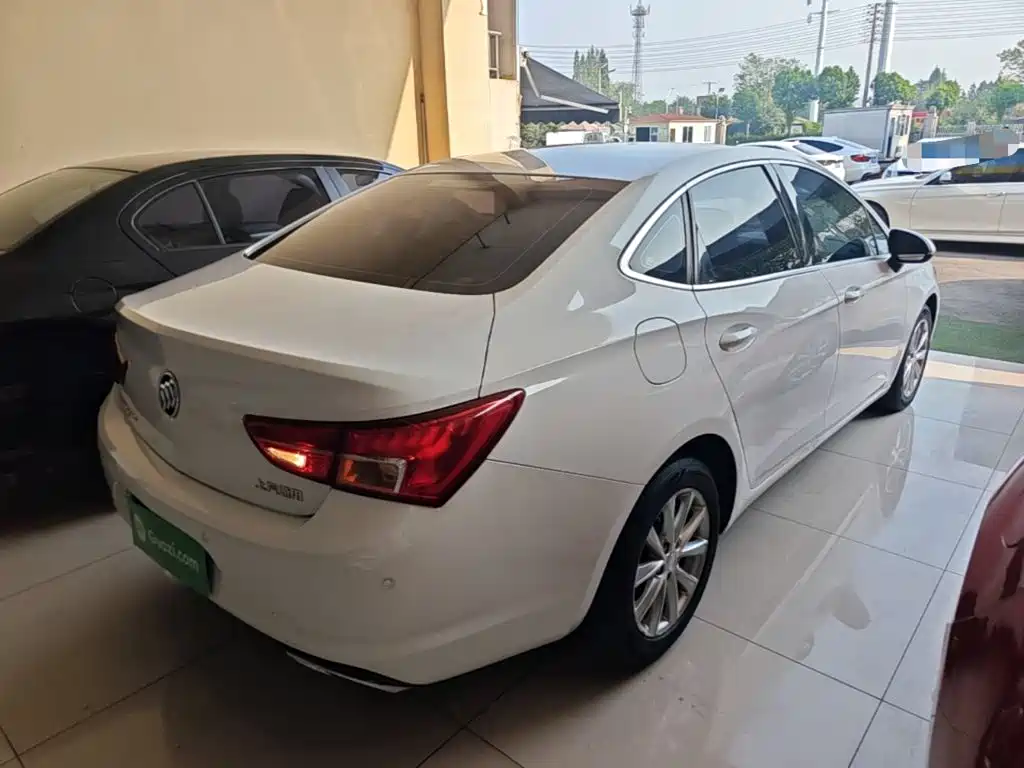 Buick Verano — миниатюра 7