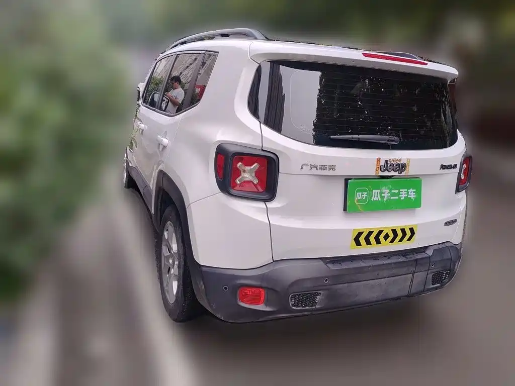 Jeep Renegade — миниатюра 6