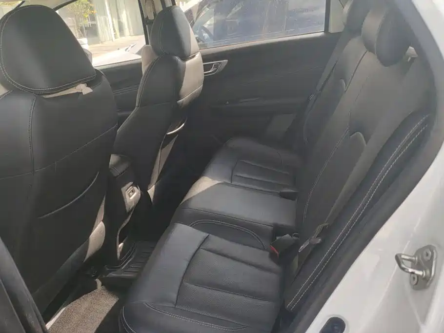 Geely Vision X3 — миниатюра 11