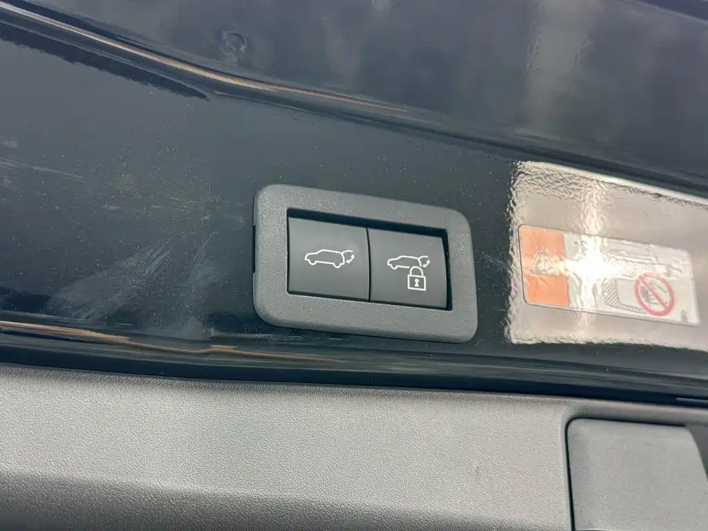 Toyota RAV4 — миниатюра 23