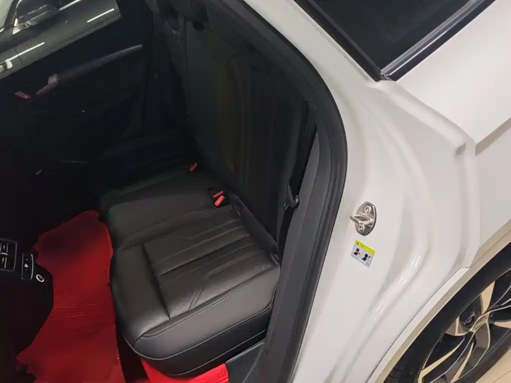 Audi Q5L — миниатюра 17