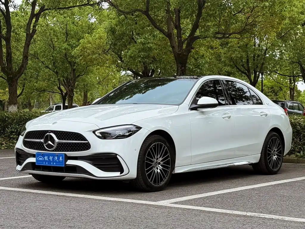 Mercedes-Benz C-Class 2025