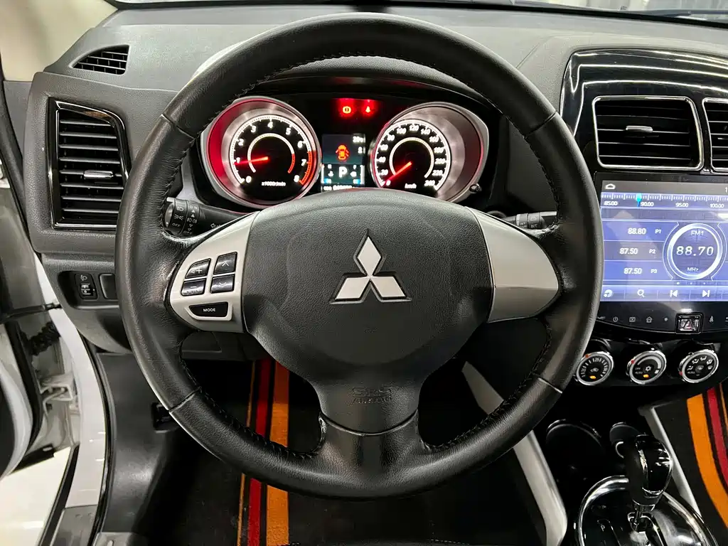 Mitsubishi ASX — миниатюра 11
