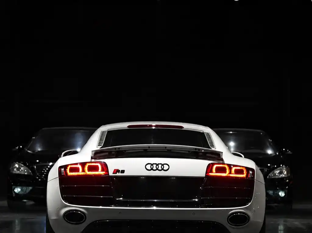 Audi R8 — миниатюра 4