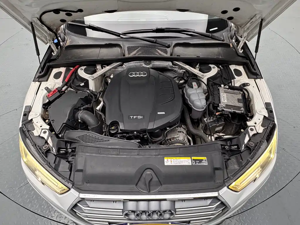 Audi A4L — миниатюра 4